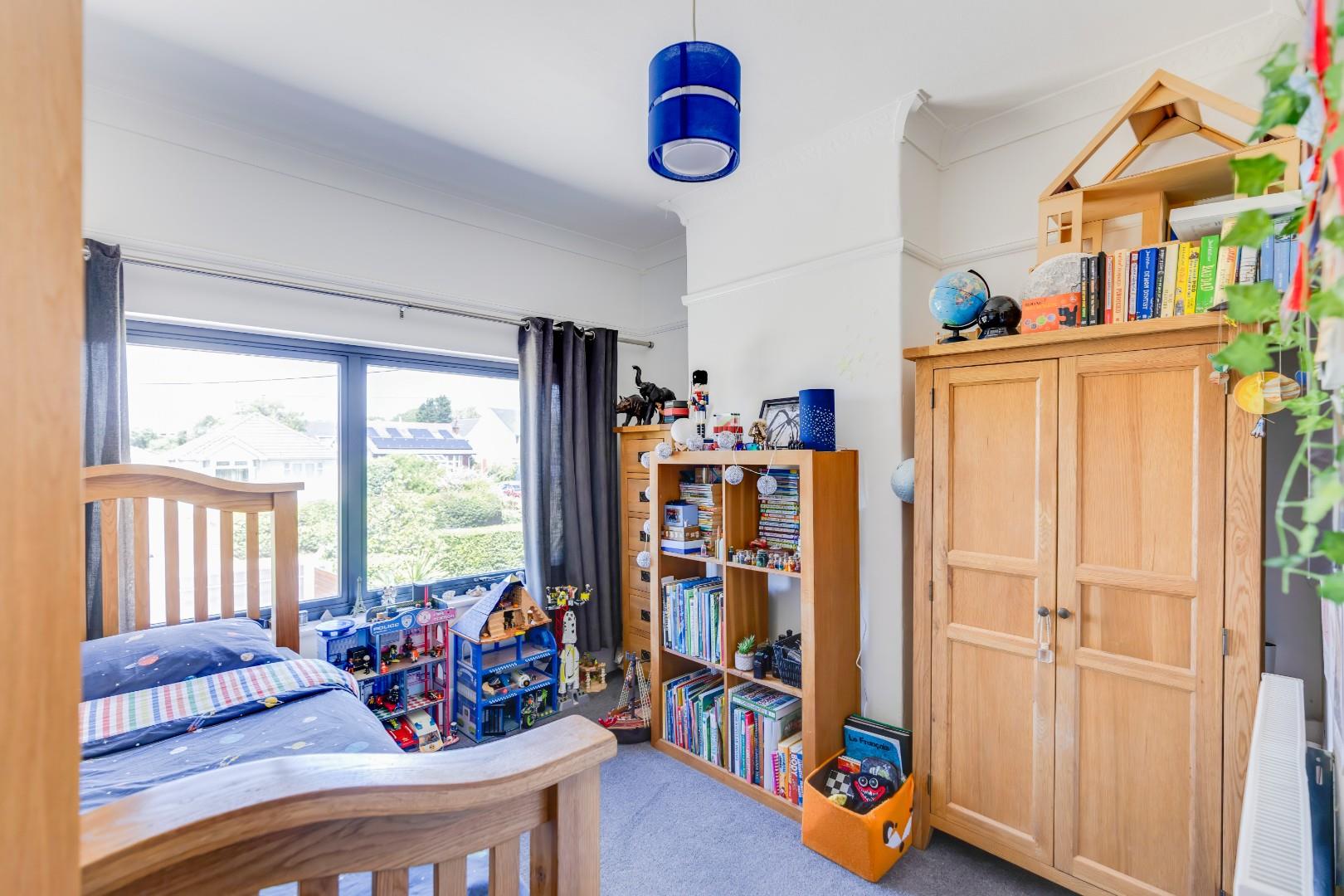 111 Fontygary Road, Rhoose, Barry, Vale Of Glamorgan, CF62 3DU